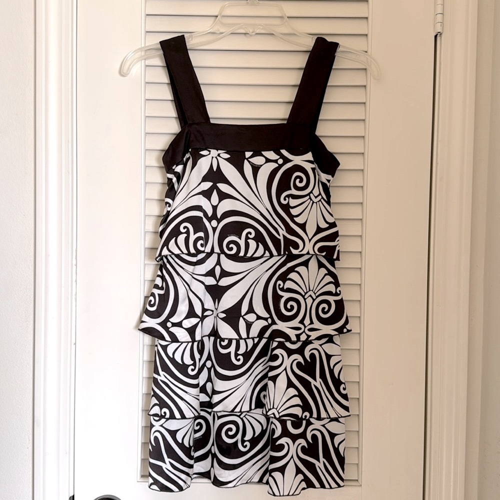 bebe YANA K Tiered Mini Dress (XS)